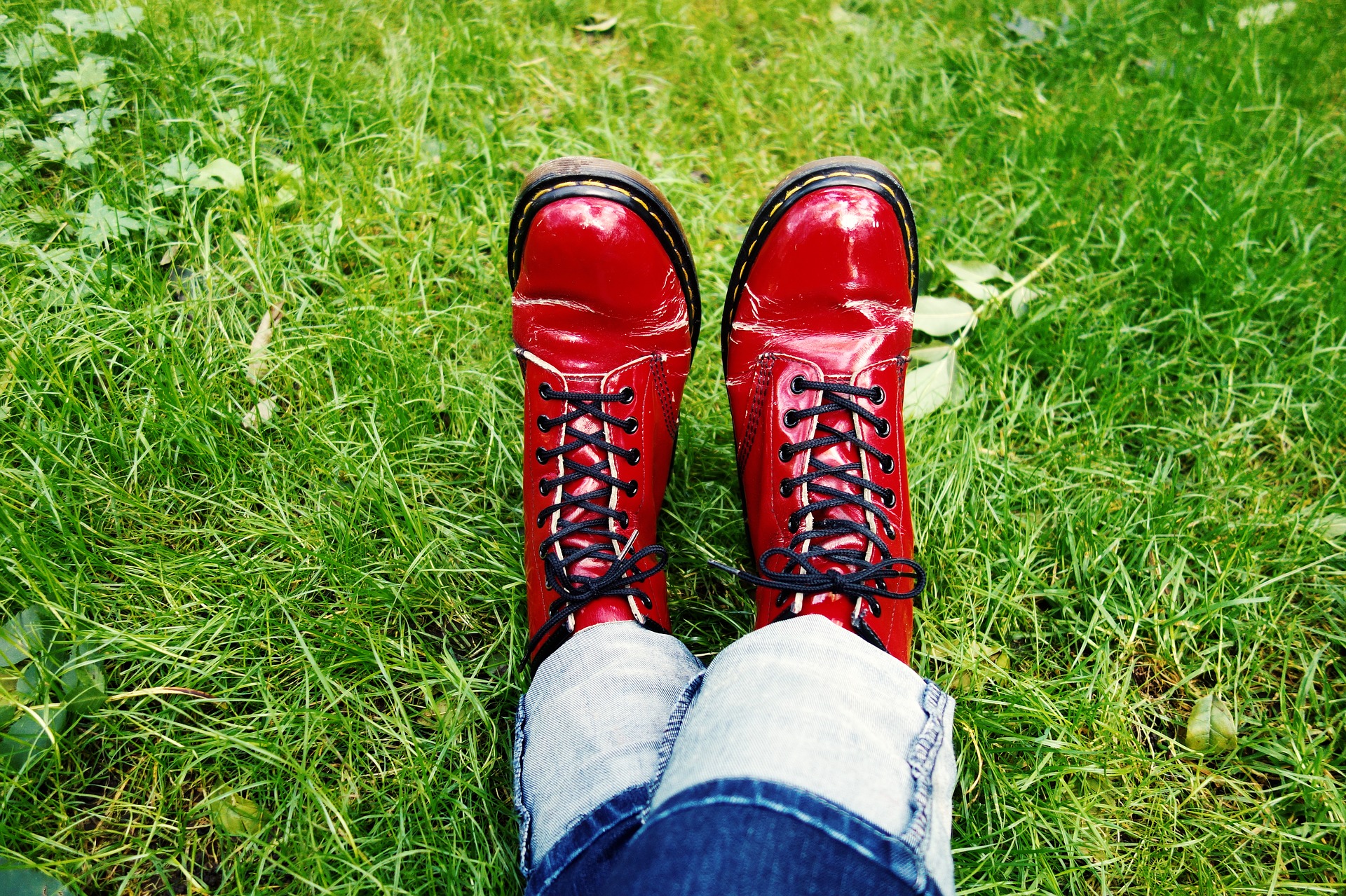 Red patent leather shoes 5