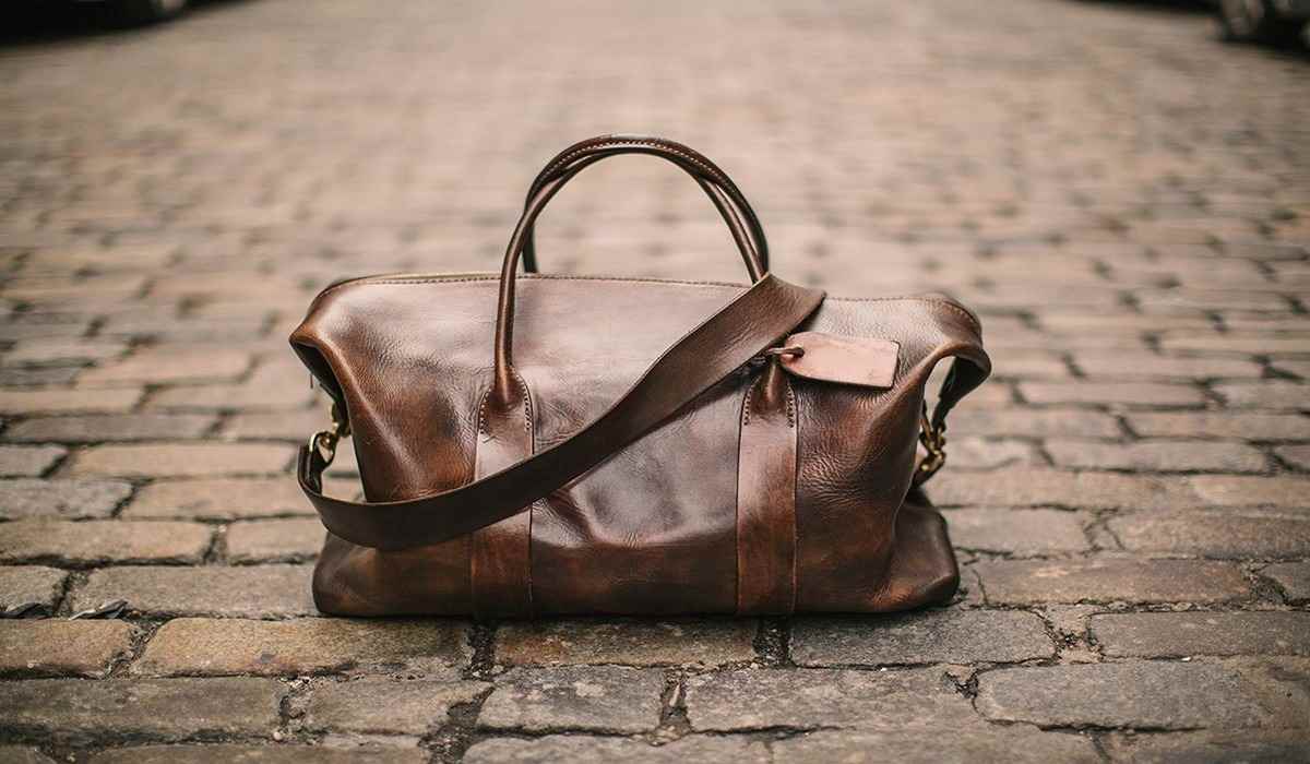  Buy and the Price of All Kinds of buffalo leather bag set 