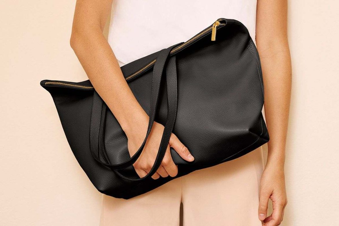 faux leather bags designer that give life to your close