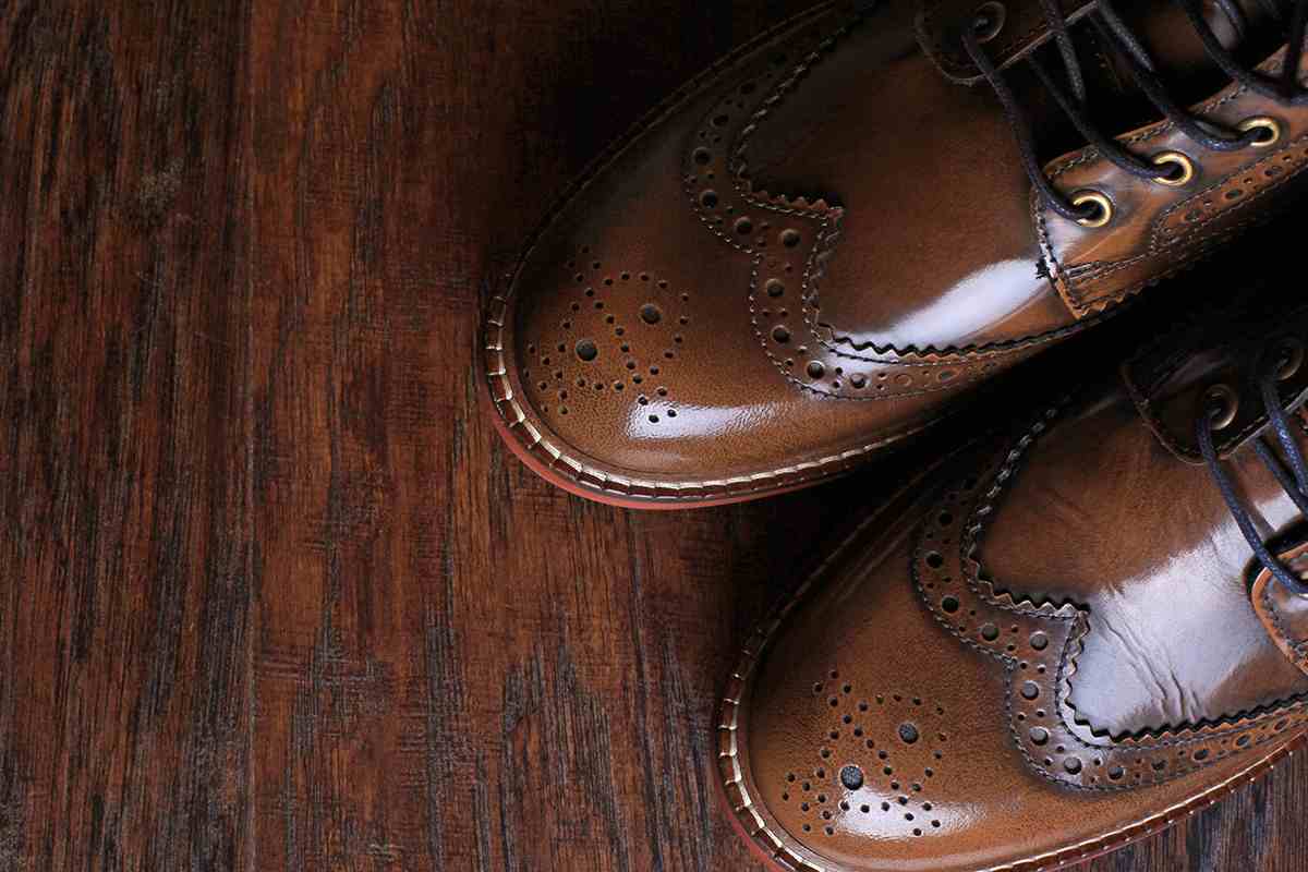  Making Leather Shoes Wider Demand with the Process of Stretching 