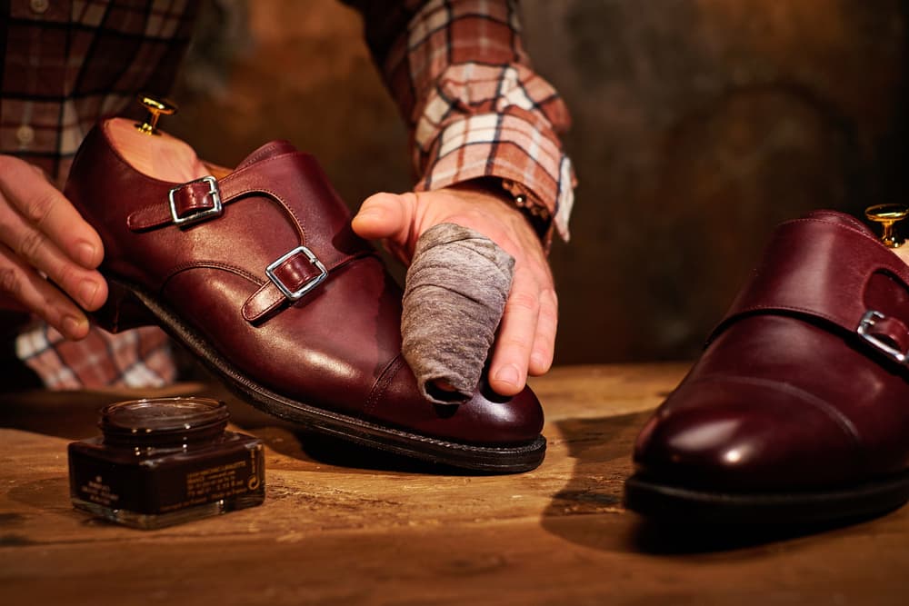  top leather shoes brands in India are in popular demand 